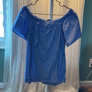 Banana Republic off the shoulder top. Women’s size S